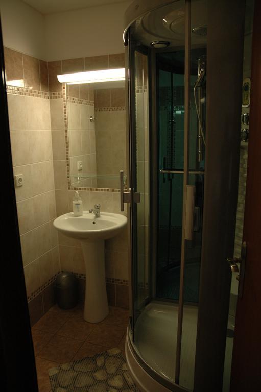 Privat Novac Apartment Nové Město nad Metují Стая снимка
