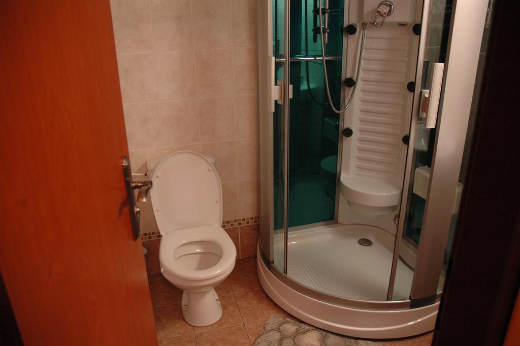 Privat Novac Apartment Nové Město nad Metují Стая снимка